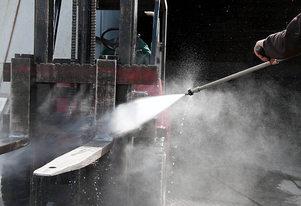 Best Deck Cleaning Services  in Shelby, MI